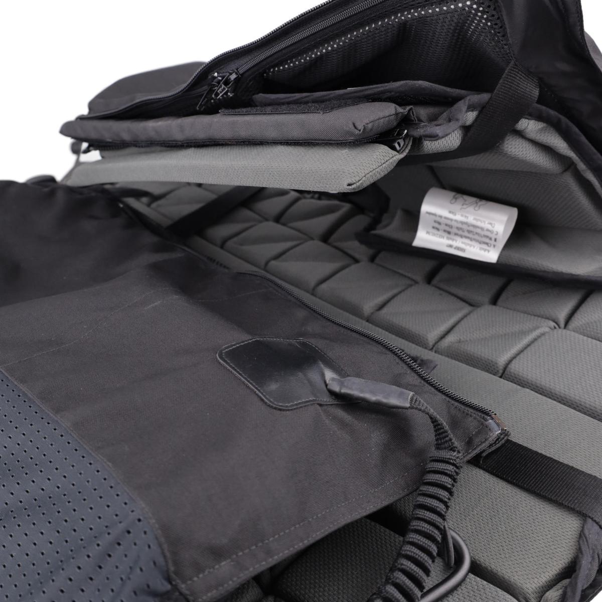 product/e/q/equiairbag_13150021-100-354_black_3.jpg