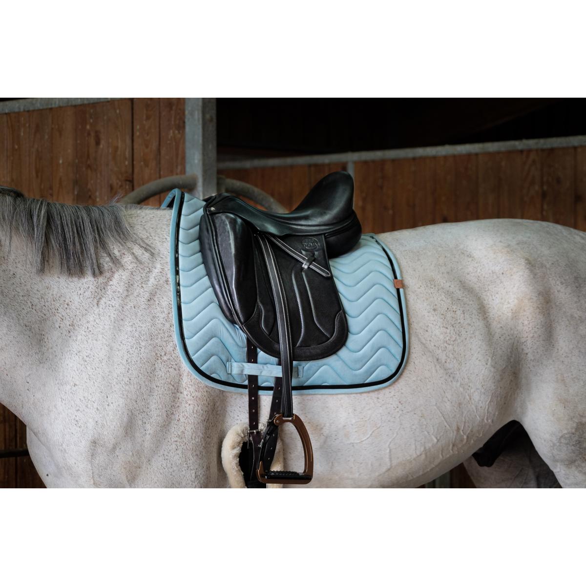 product/e/q/equitheme_204_765_012_ambi1.jpg