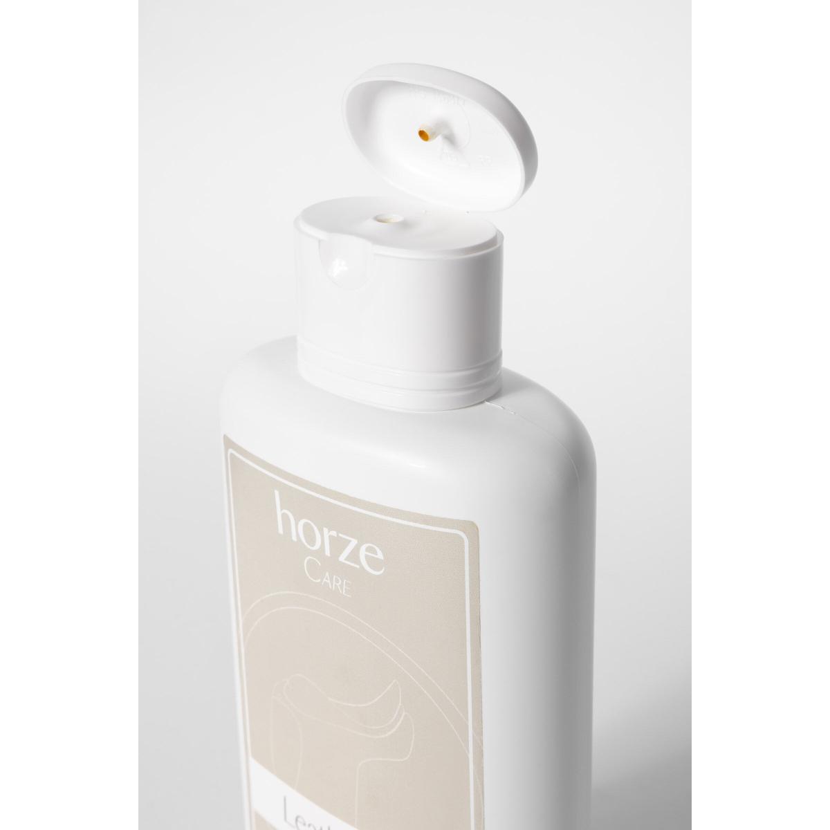 product/h/o/horze_25887-707_perfectly-pale-light-brown_3.jpg