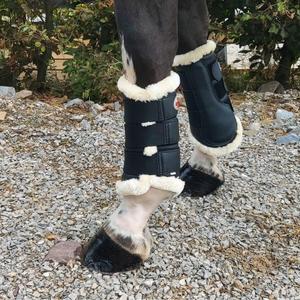 70970-36-bandes-de-repos-pour-cheval-bucas-brushing-black-l