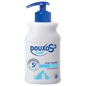 8131500-shampoing-pour-chien-et-chat-ceva-douxo-s3-care-blanc