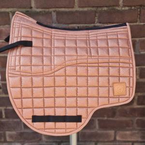 1-0901-4920002-tapis-de-dressage-pour-cheval-enfant-edix-saddles-glitter-rose-poney