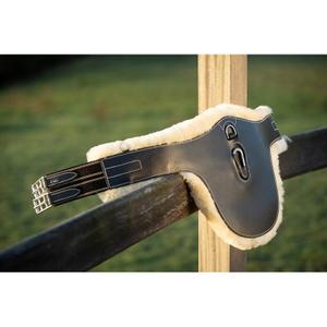 sam1250bk-sangle-bavette-mouton-pour-cheval-hfi-black