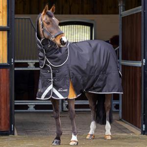 9766-black-couverture-d-exterieur-pour-cheval-avec-couvre-cou-highlander-plus-200g-black