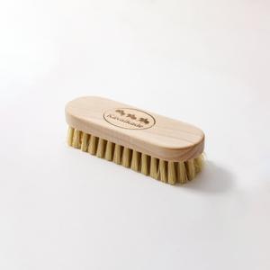 0672020001100-brosse-a-chaussures-kavalkade-beige-tu
