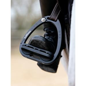 product/l/e/lemieux_it05554001_black_5.jpg