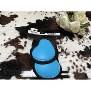530704012-protege-boulets-pour-cheval-norton-bleu-ciel