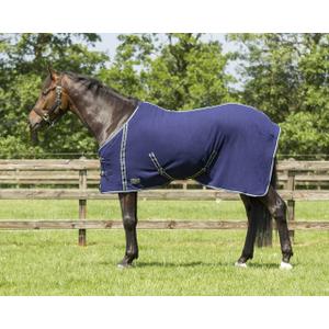 6018-bl-couverture-polaire-pour-cheval-avec-sangle-q-essentials-bleu