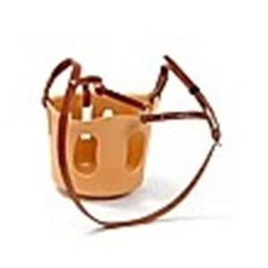rt530-museliere-en-plastique-avec-tetiere-racing-tack-beige-tu