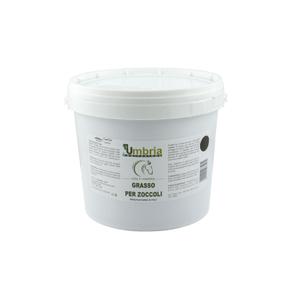 pu00040-black-graisse-pour-sabot-cheval-umbria-equitazione-ama-black-5000-ml